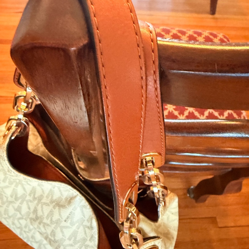 Michael Kors Cream Monogram Shoulder Bag with Gold Hardware - Picture 7 of 7